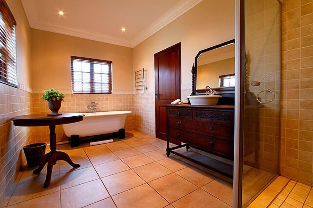 Afrique Boutique Hotel Ruimsig 9/50
