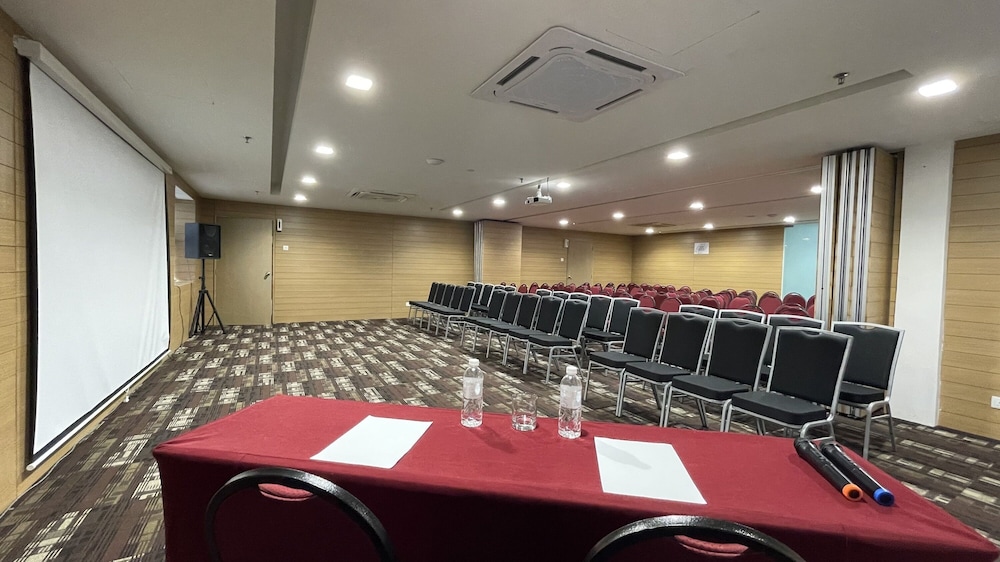 Citrus Hotel Johor Bahru 58/63