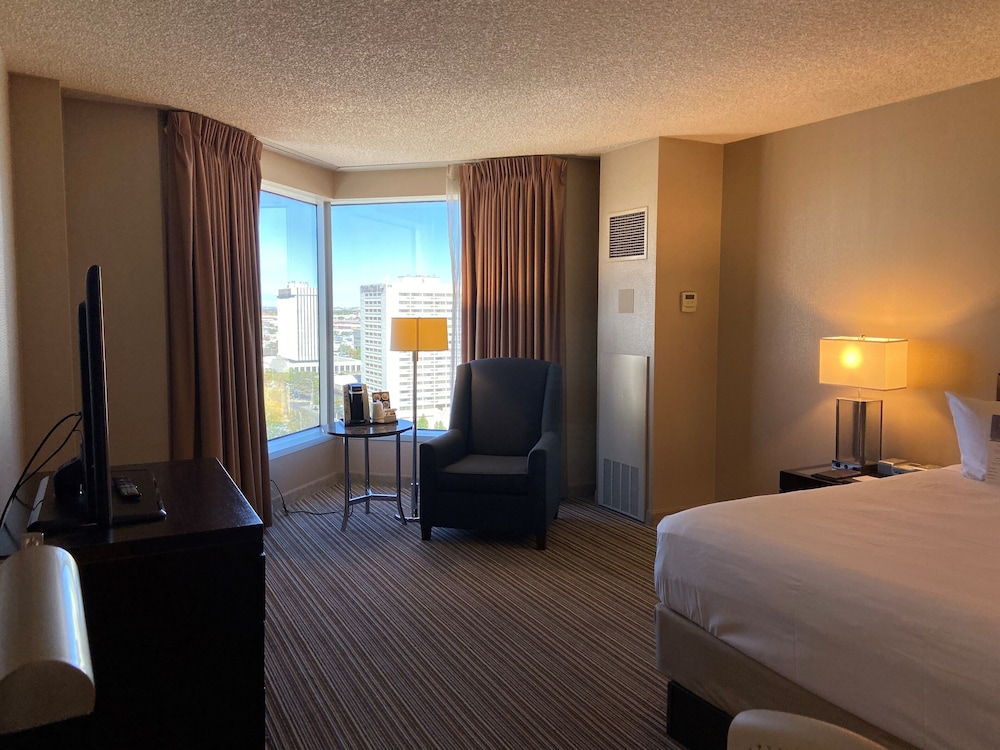 The Clyde Hotel (ex. Hyatt Regency Albuquerque) 15/61