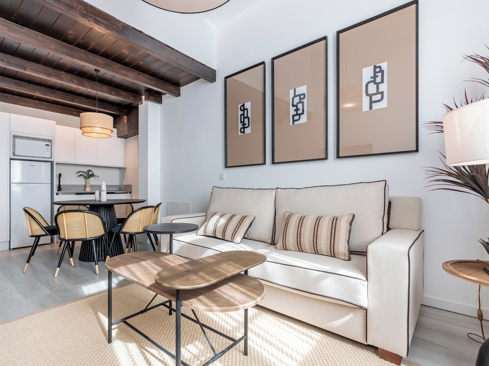 APARTAMENTOS PUERTA ELVIRA SUITES 3000 21/46