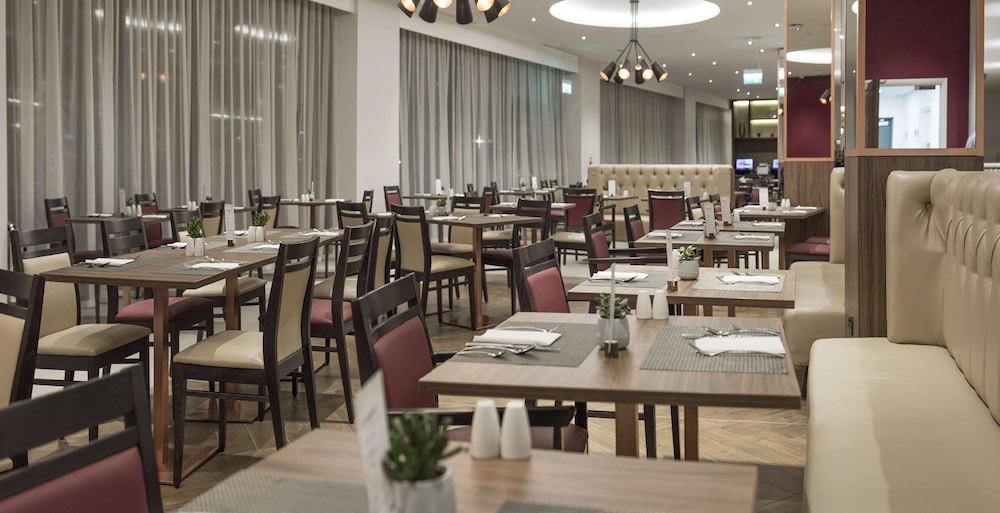 Hilton Garden Inn Manchester Emirates Old Trafford 31/37