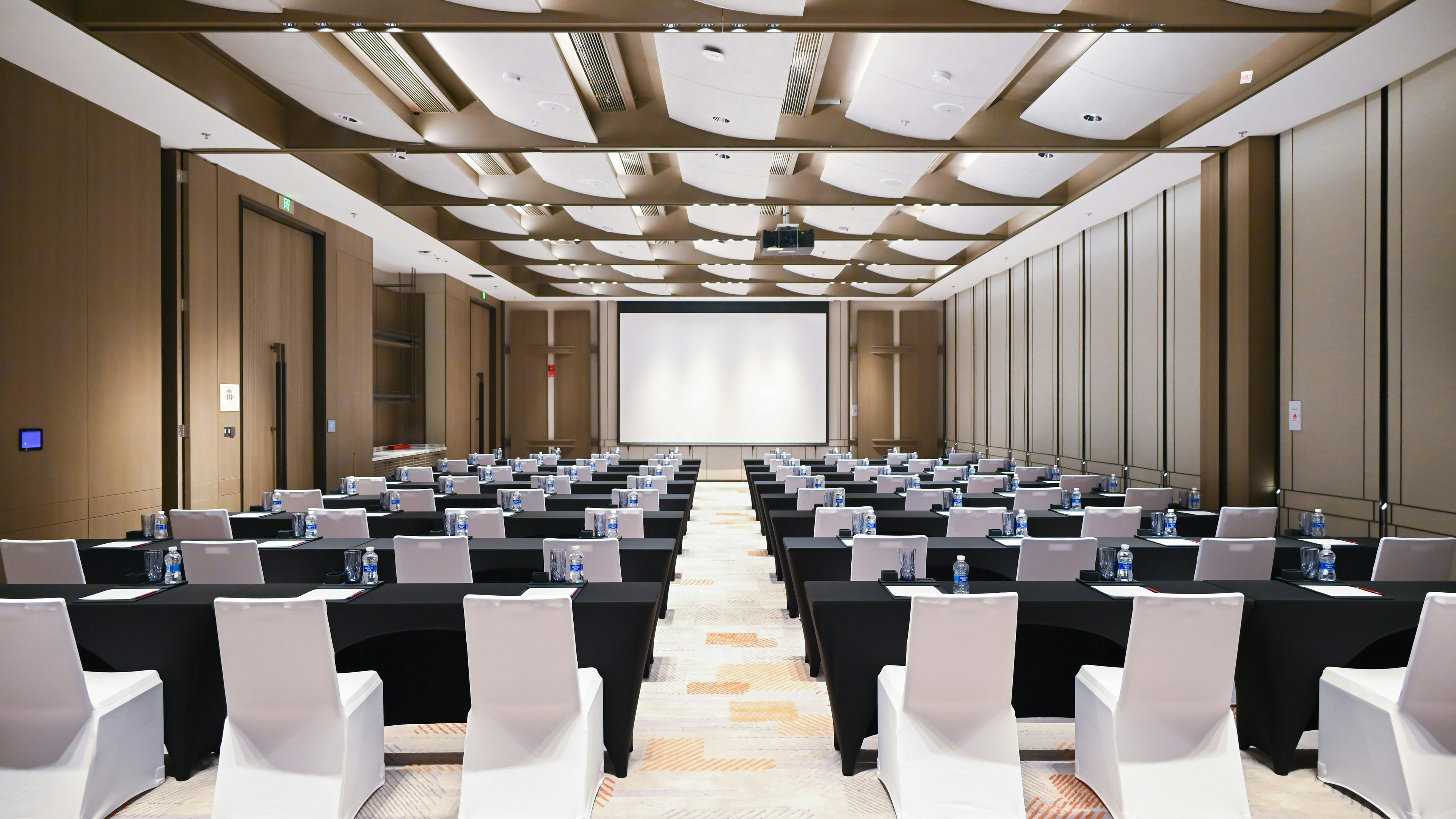 Holiday Inn Chongqing Science Hall Hotel 38/50