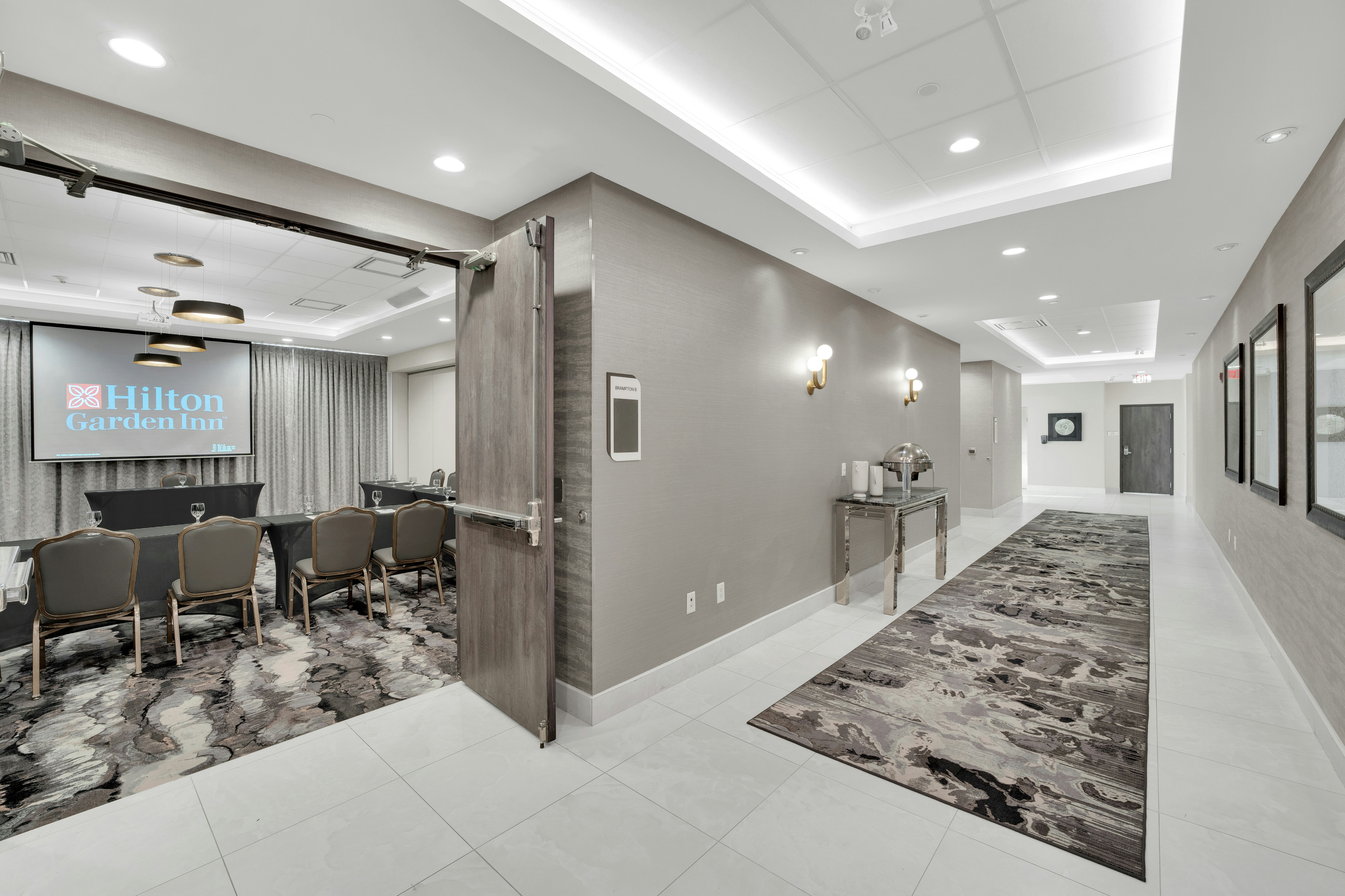 Hilton Garden Inn Brampton 52/55