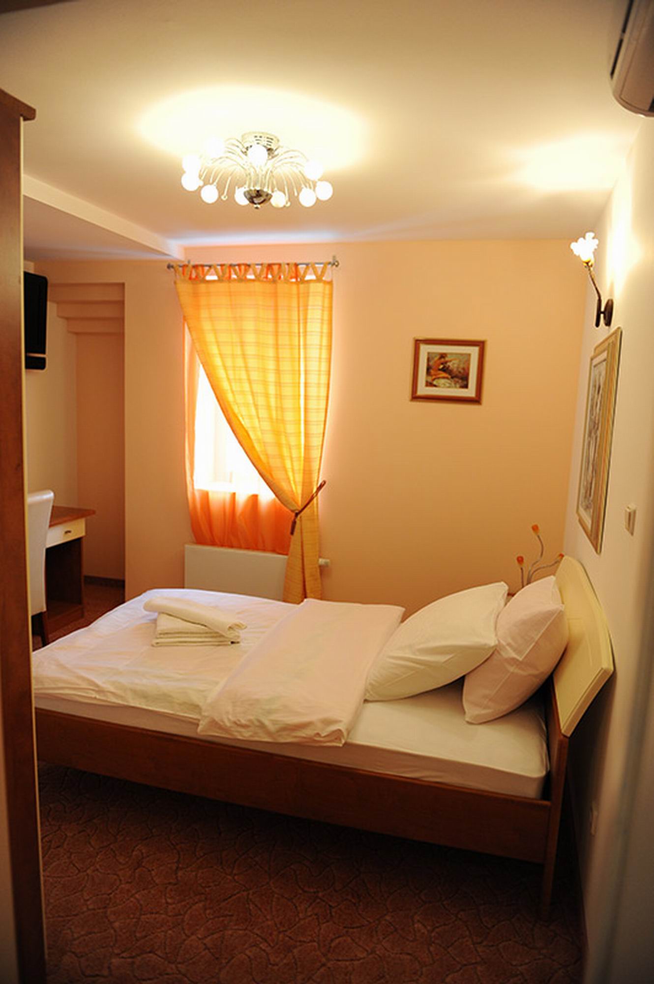 Pleso Hotel 6/26