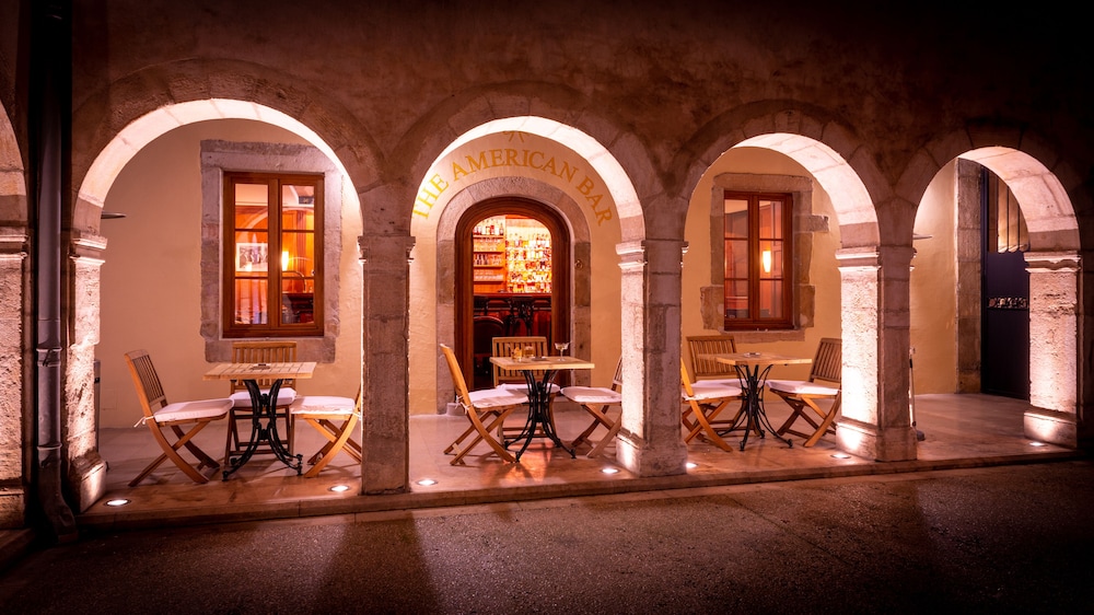 L Hotel de Beaune 36/73