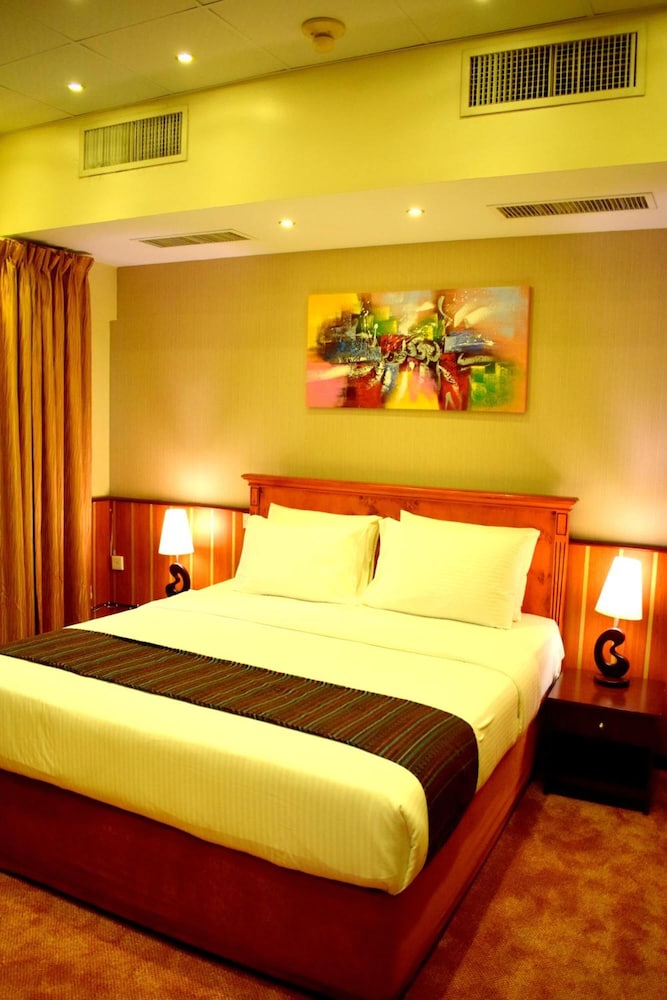 NEJOUM AL EMARATE HOTEL 15/49