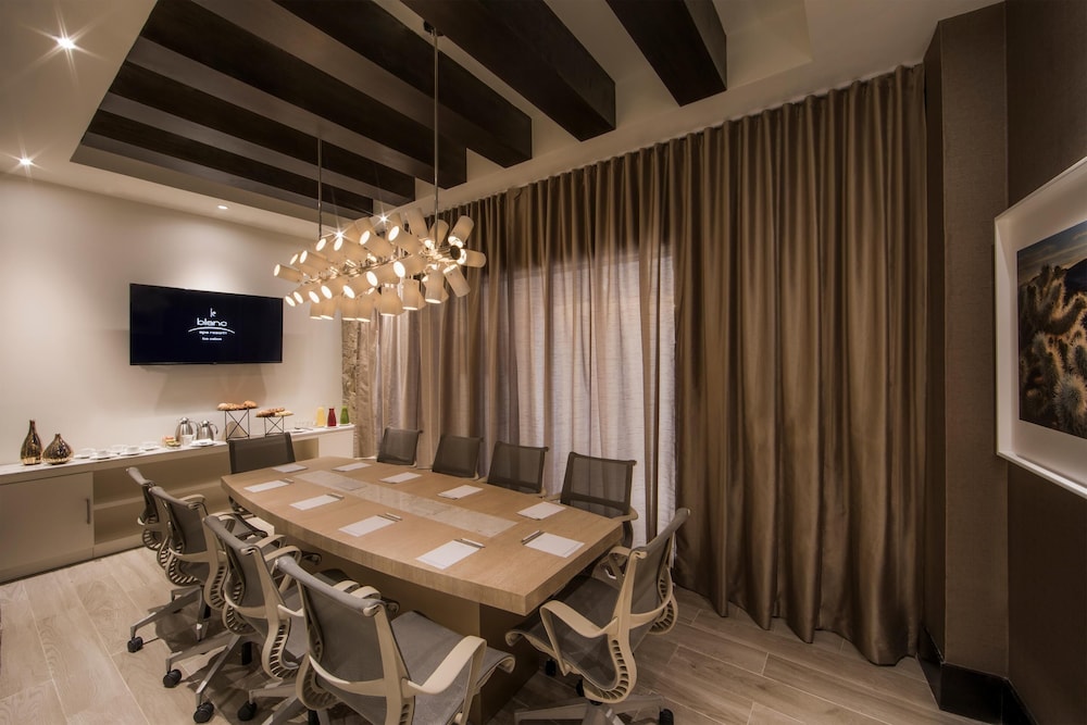 Le Blanc Spa Resort Los Cabos 77/89