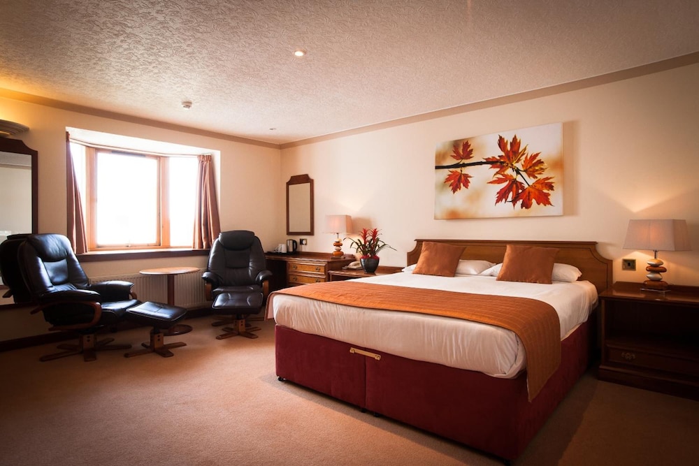 The Priory Hotel 9/48