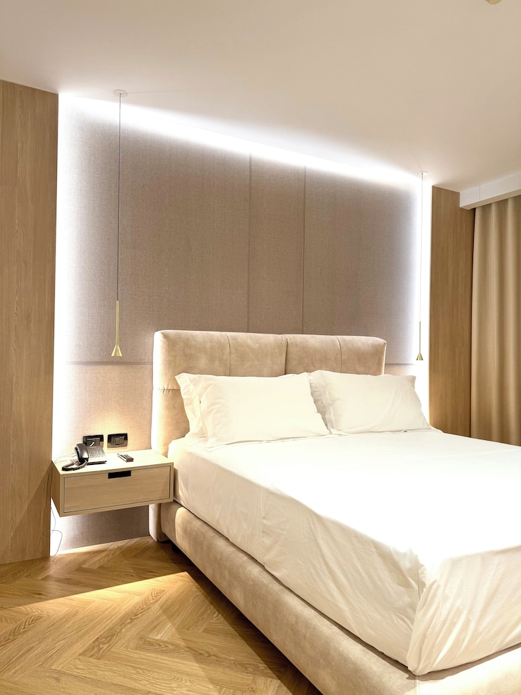 Fieri Hotel 20/77