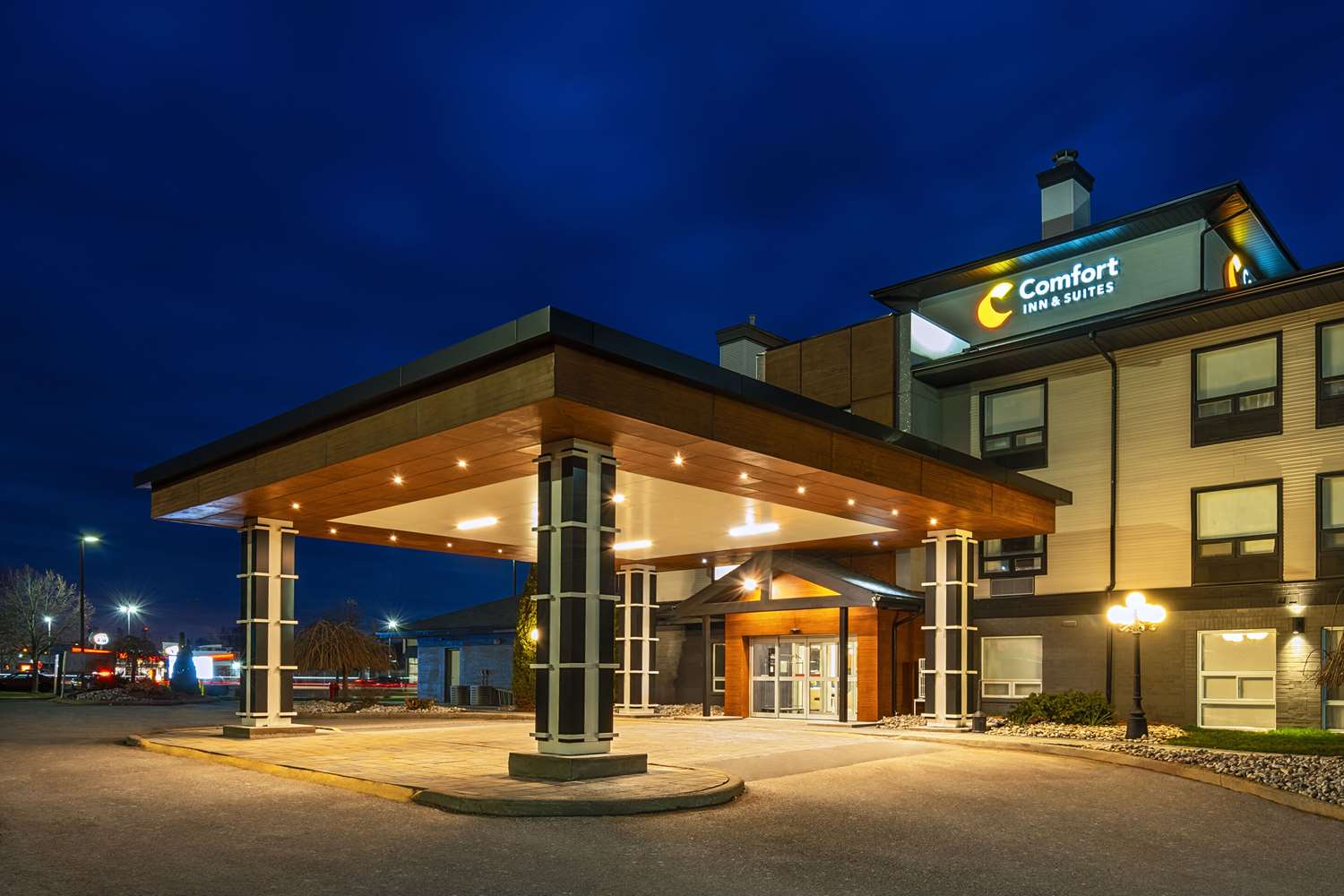 Comfort Inn and Suites Ingersoll, ON 1/12