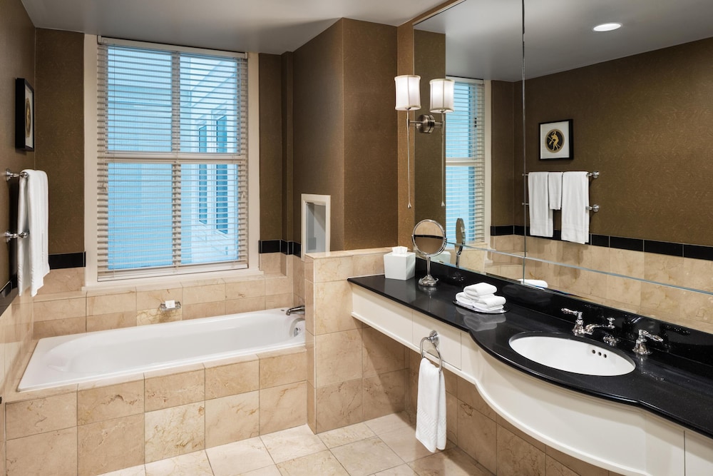 Hyatt Centric Downtown Minneapolis 48/50