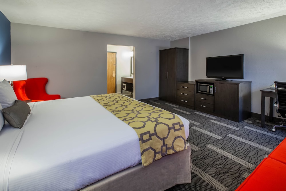 Baymont by Wyndham Traverse City 14/43