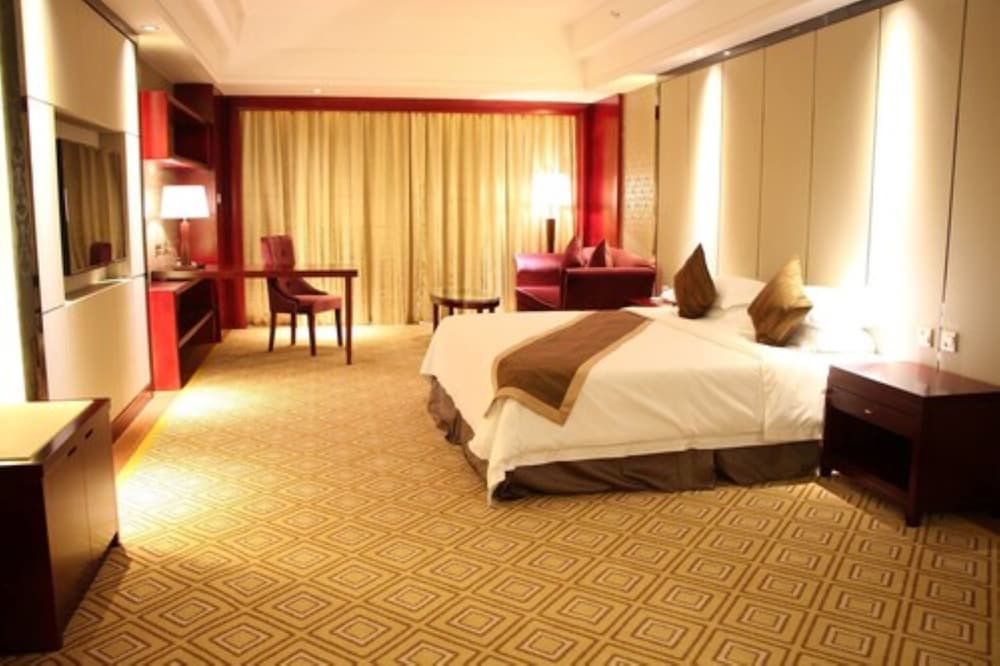 Maputo AFECC Gloria Hotel 6/50