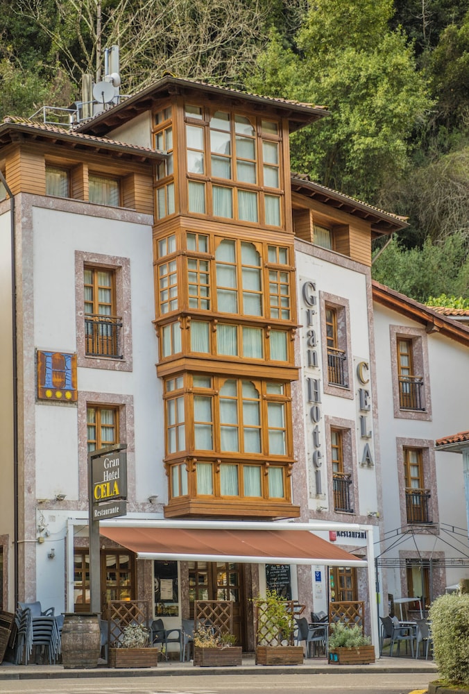 Gran Hotel Cela 4/64