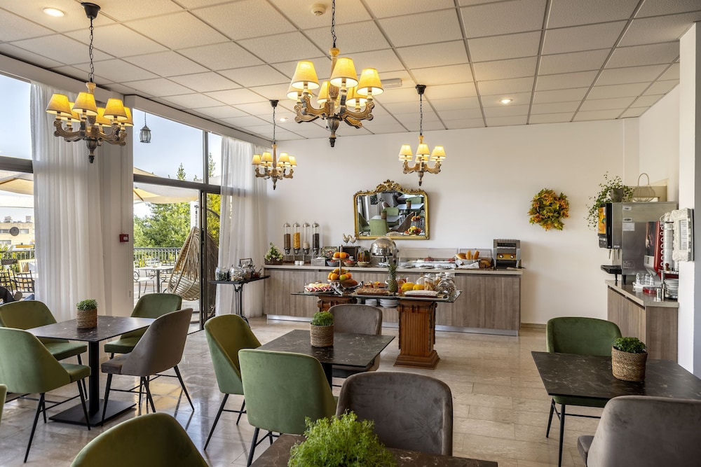 Stephanos Hotel Apartments 41/47