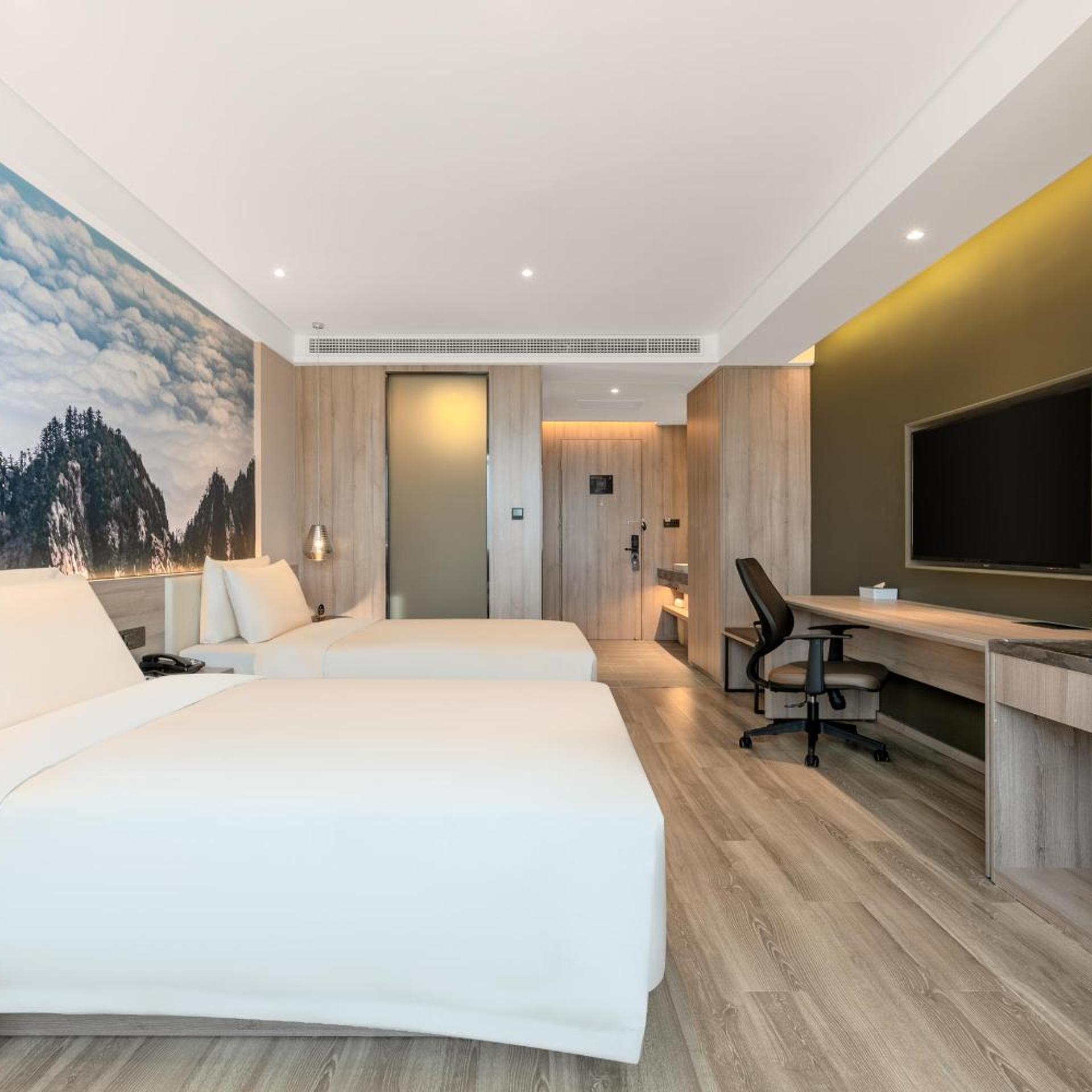 Atour Hotel (Baoji Administration Center, High-speed Railway South Station) 19/51