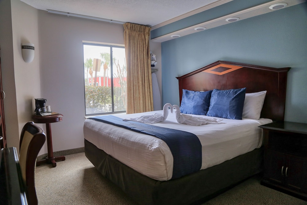 STANDARD, KING BED