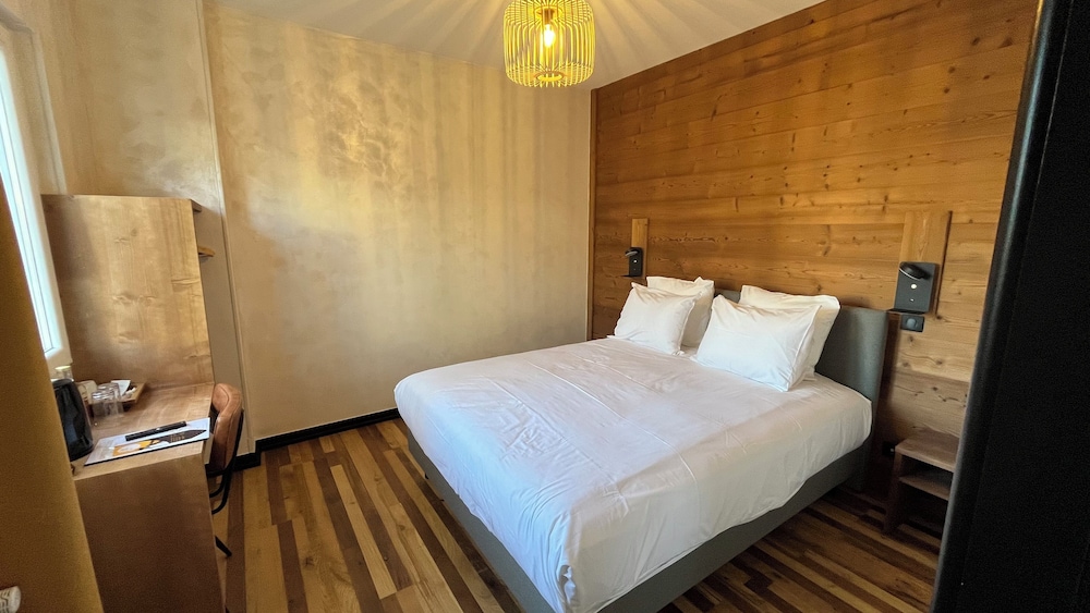 Logis Hotel Le Ptit Hotel Du Lac 7/30