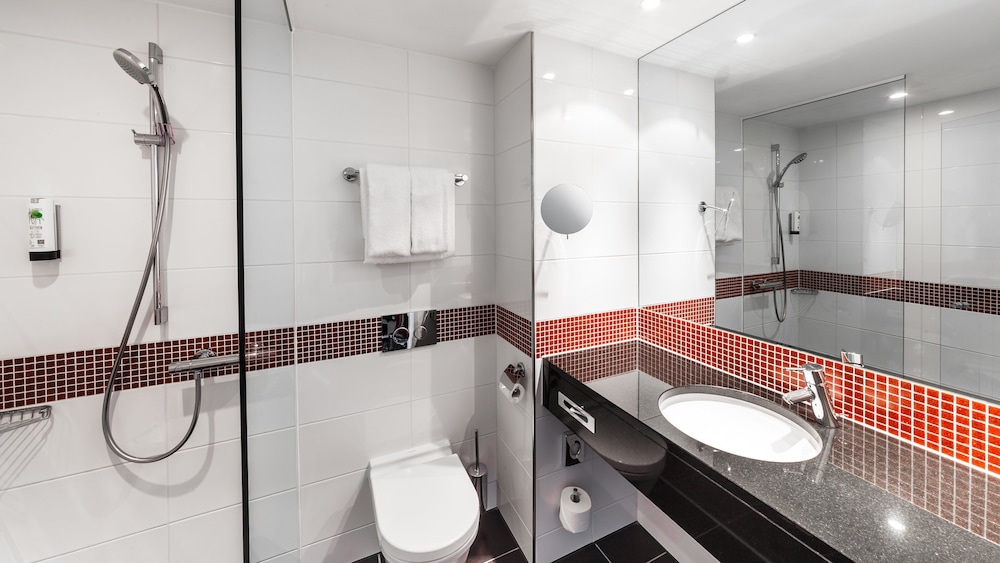 Holiday Inn Munich - Westpark 11/83