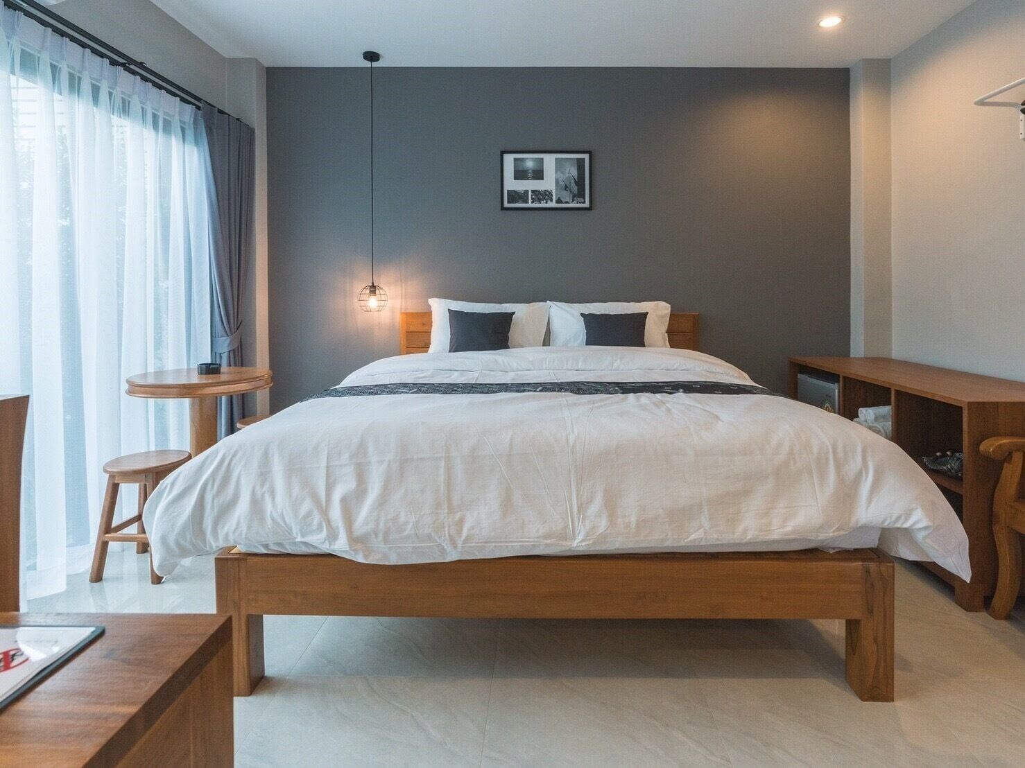 Deluxe, King Bed, Pool Access, Ground Floor