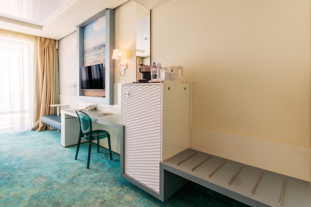 Hotel Opera Mamaia 32/70