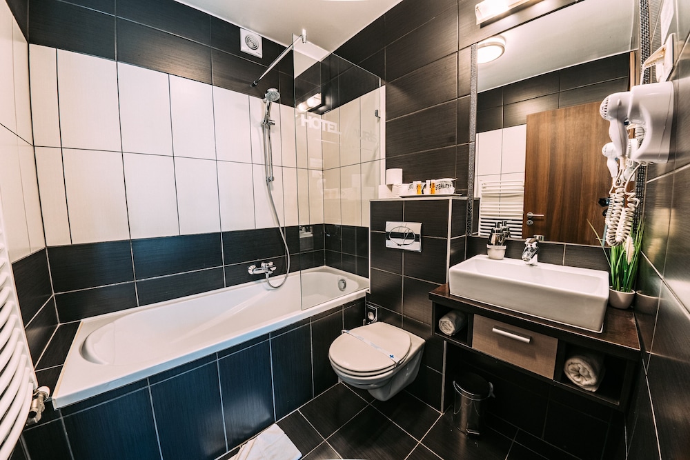 Auris Hotel 38/40