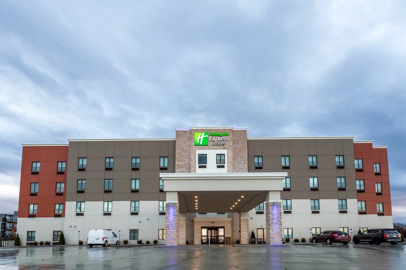 Holiday Inn Express & Suites Columbus - Worthington 4/58