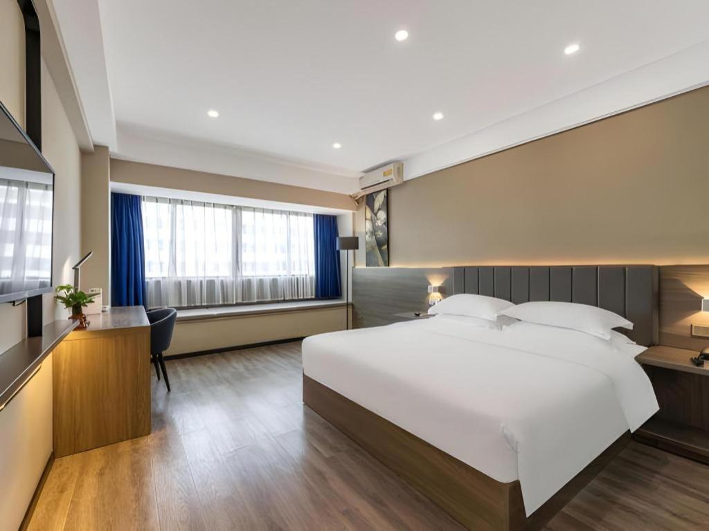 7 Days Premium Xiamen Airport 35/50