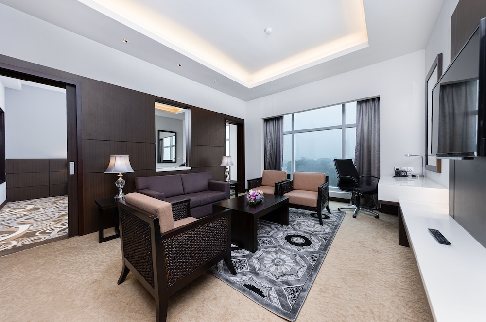 Raia Hotel & Convention Centre Kuching 18/38