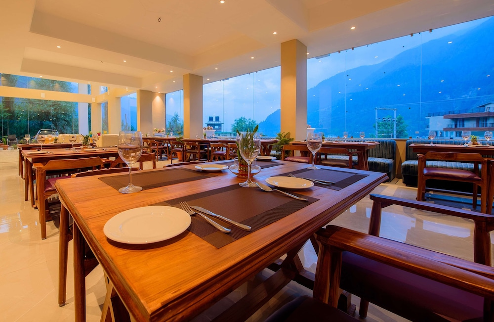 Naturevilas Sarovar Premiere Manali 62/65