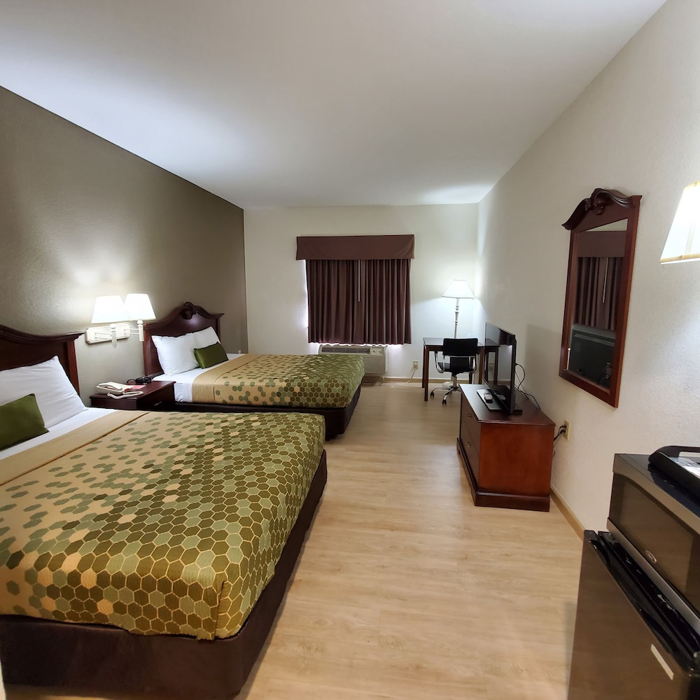 Standard, 2 Queen Beds