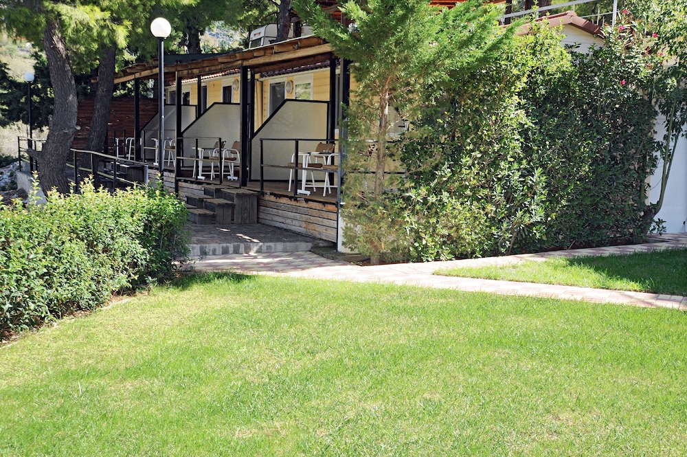 Chrissa Camping Rooms & Bungalows 25/33