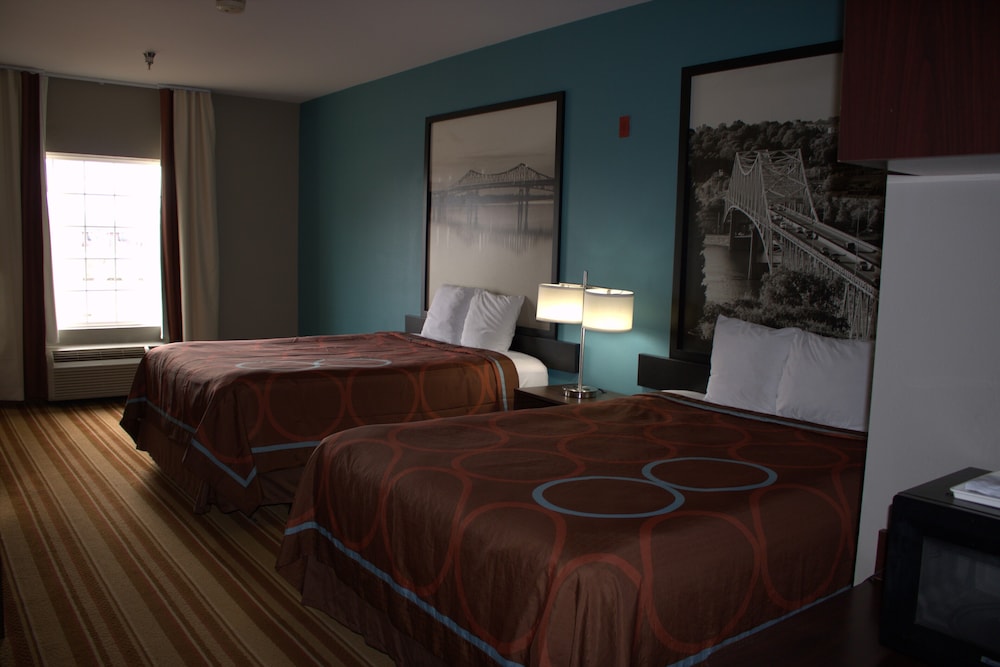 Super 8 by Wyndham Rainsville 5/23