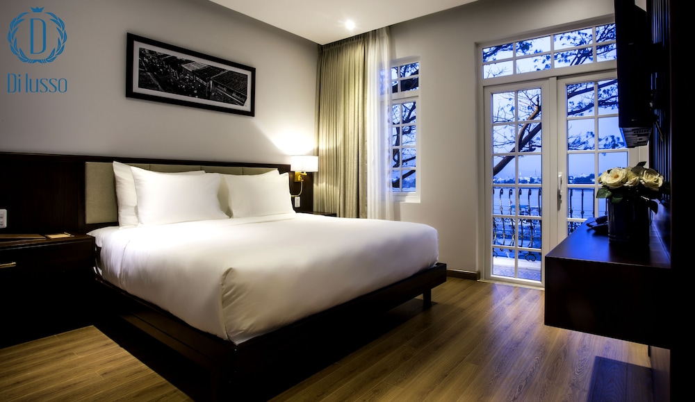 Di Lusso Hotel 23/64