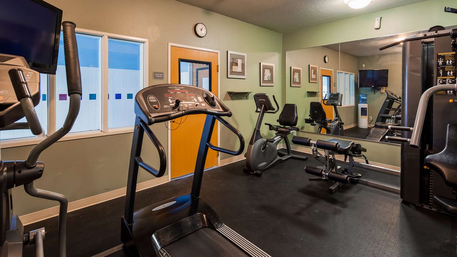 Best Western Plus Liberty Lake Inn 28/50