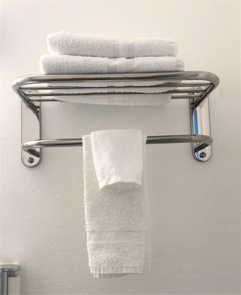 Blue Coast Inn and Suites 20/41