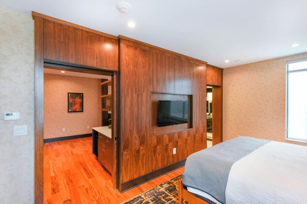 Springhill Suites Wilmington Mayfaire 9/41