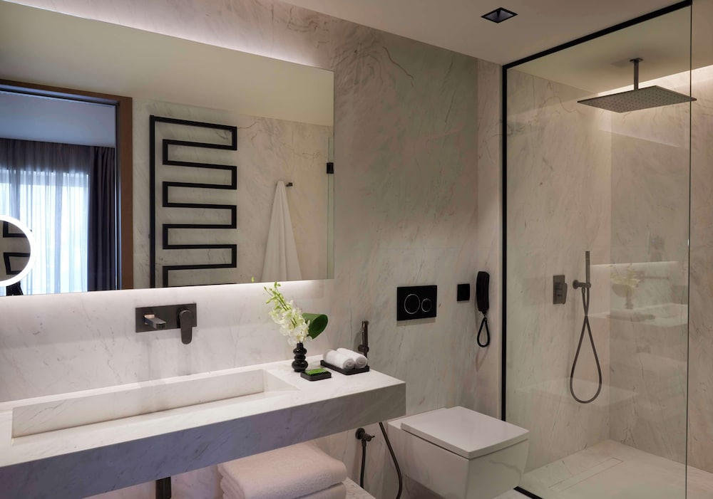 Dusit Suites Athens 57/58
