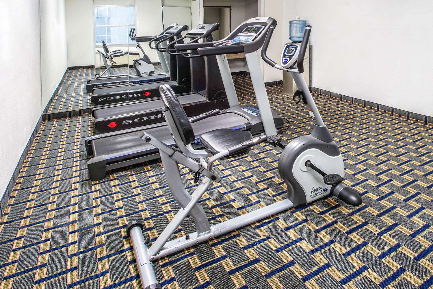 Days Inn By Wyndham Roanoke Near I-81 34/47