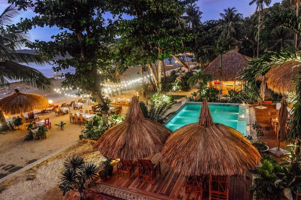 Las Cabanas Beach Resort 6/65