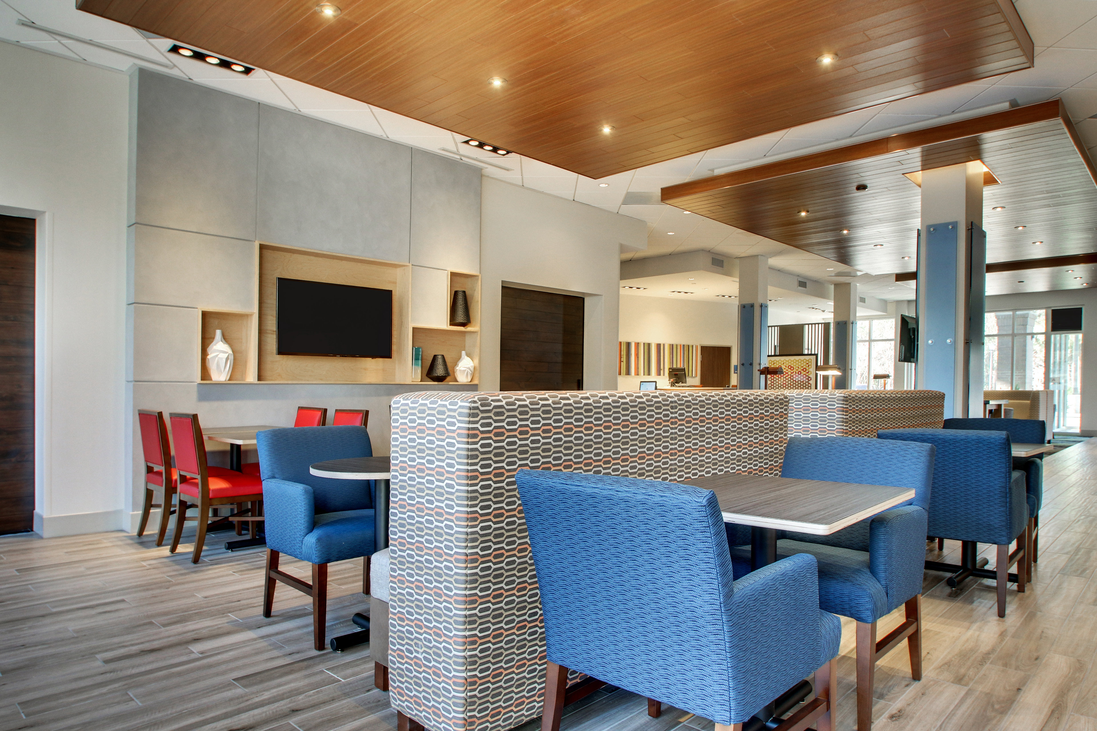 Holiday Inn Express & Suites - Summerville 43/55