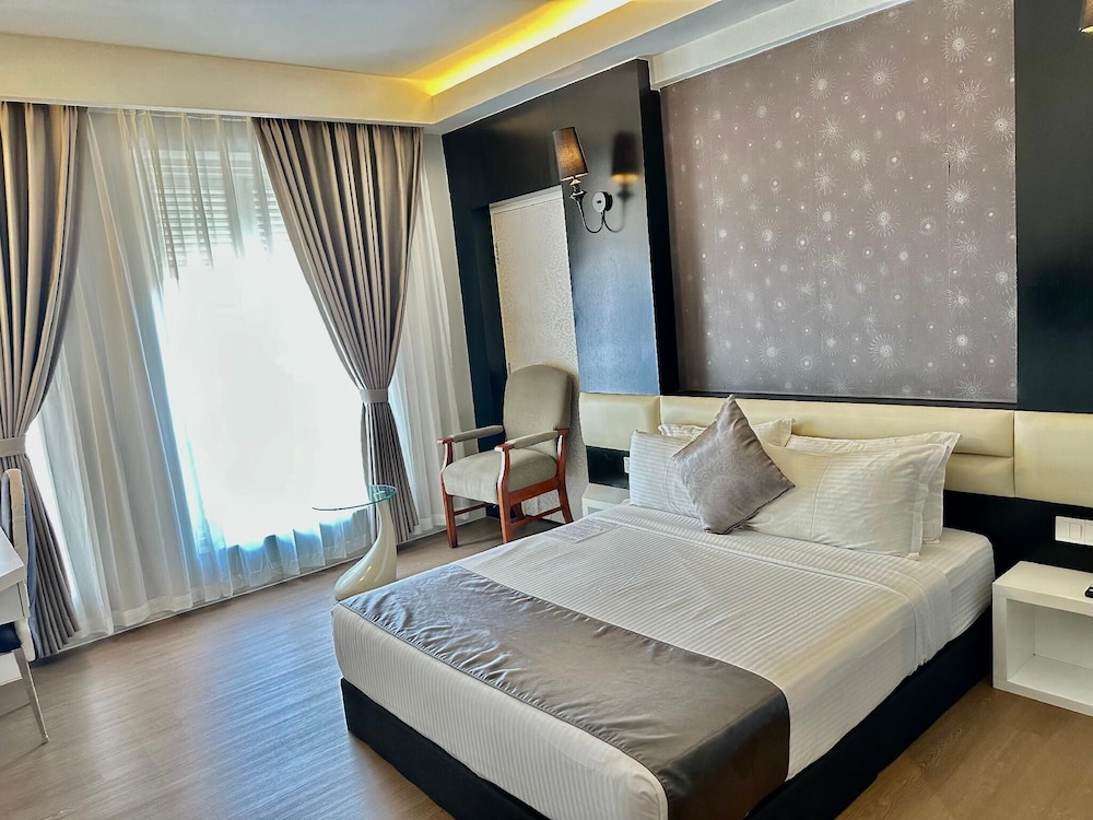 SUPERIOR, SUITE, DOUBLE BED