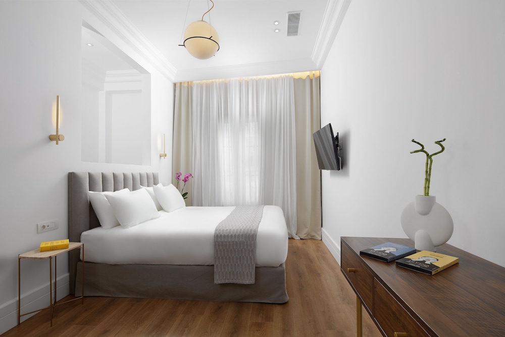 Spa, Suite, King Bed