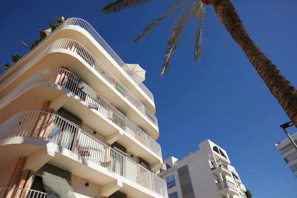 Belle Marivent Mediterranean Petit Hotel 3/59