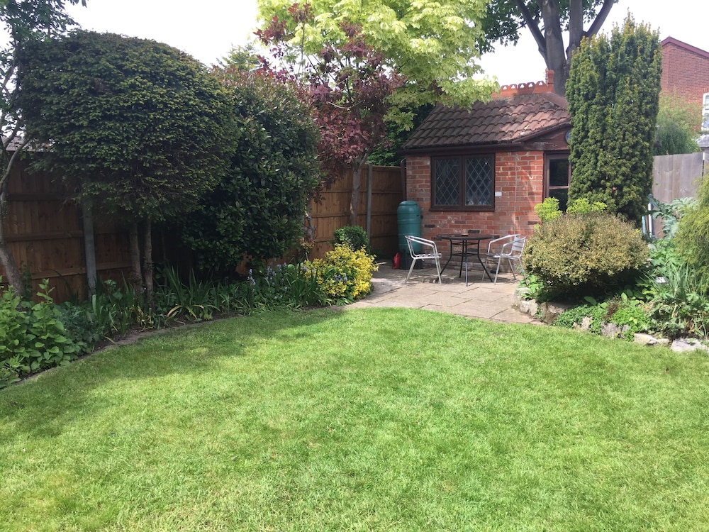 Lattice Lodge Guest House 22/34