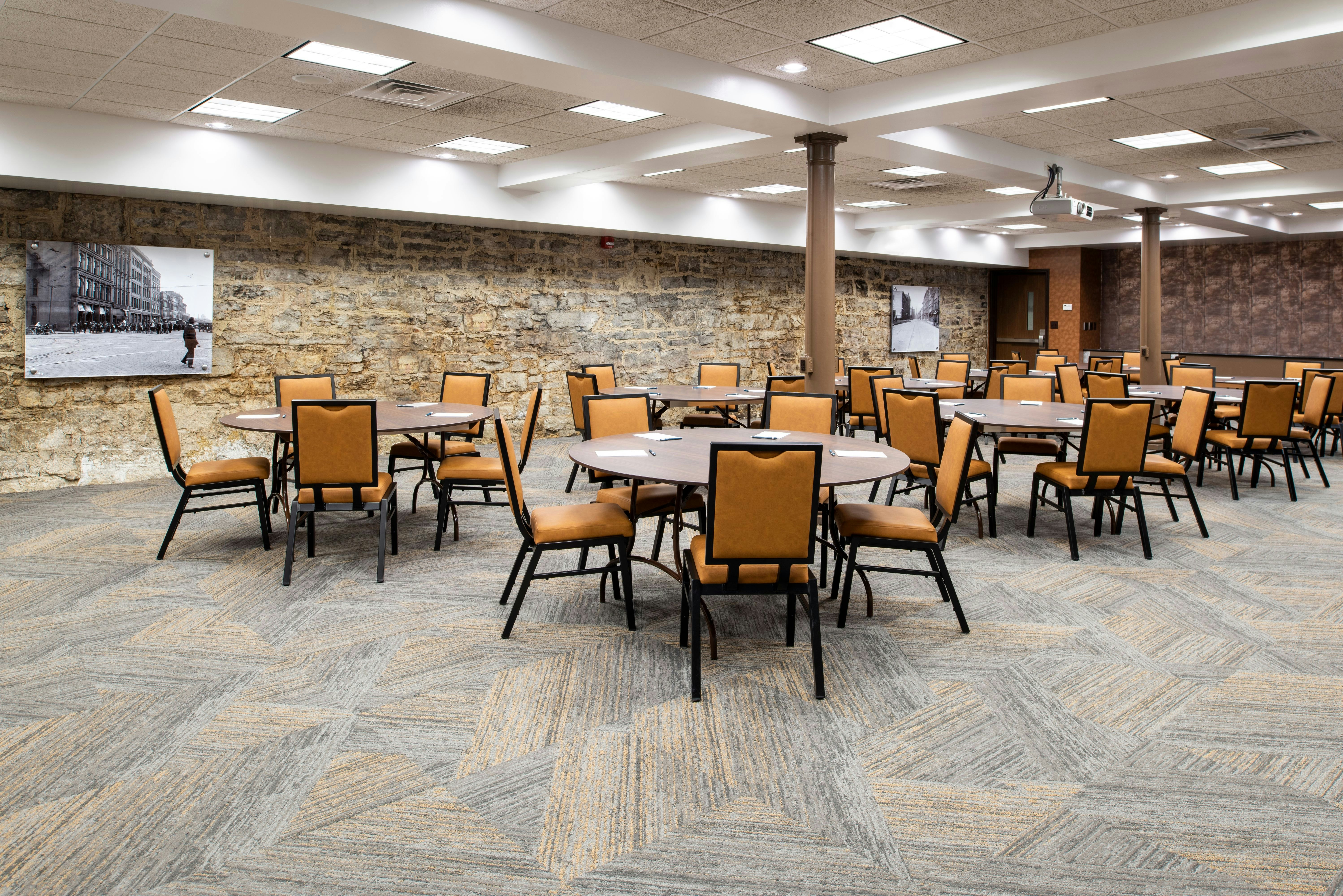 Homewood Suites by Hilton Indianapolis-Downtown 13/19