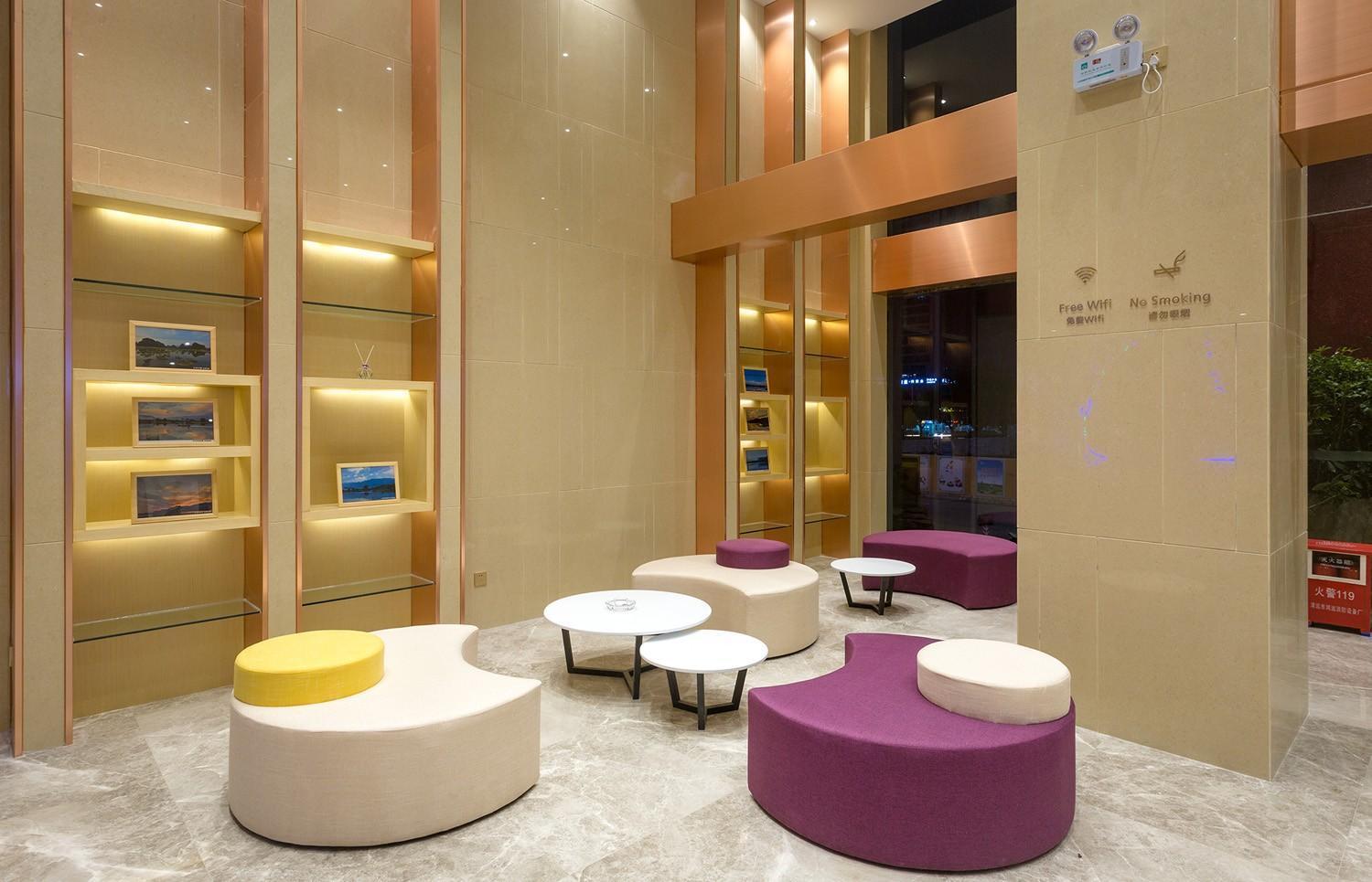 Lavande Hotel (Yingde Yingzhou Avenue) 34/46