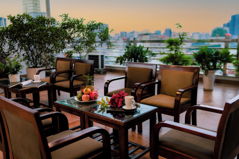 Grace Hotel Ha Noi 42/52