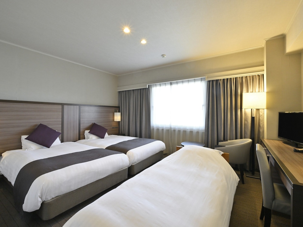 TAKAMATSU KOKUSAI HOTEL 26/65