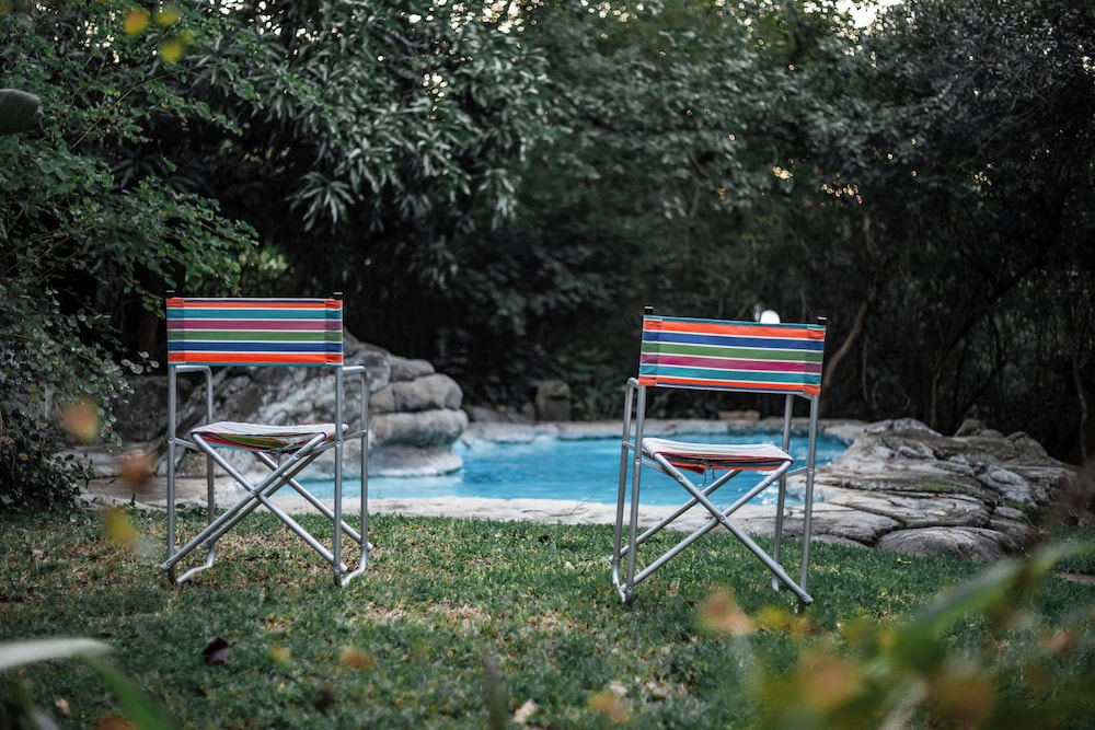 Thulamela Bed And Breakfast 30/50